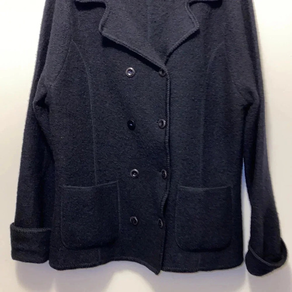Vintage L.L. Bean Navy 100 percent Wool Blazer - Picture 5 of 12